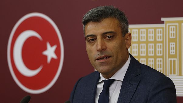 CHP'de ezan tartışması: Disiplin kuruluna sevk edilen Öztürk Yılmaz, Kılıçdaroğlu'nu hedef aldı CHP'de ezan tartışması: Disiplin kuruluna sevk edilen Öztürk Yılmaz, Kılıçdaroğlu'nu hedef aldı