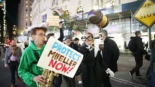 أمريكيون يتظاهرون لحماية تحقيق مولر في التدخل الروسي في انتخابات 2016