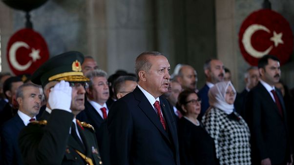 Erdoğan'dan 10 Kasım mesajı: Gazi'nin kurucu vasıflarını çocuklara iyi anlatmalıyız Erdoğan'dan 10 Kasım mesajı: Gazi'nin kurucu vasıflarını çocuklara iyi anlatmalıyız