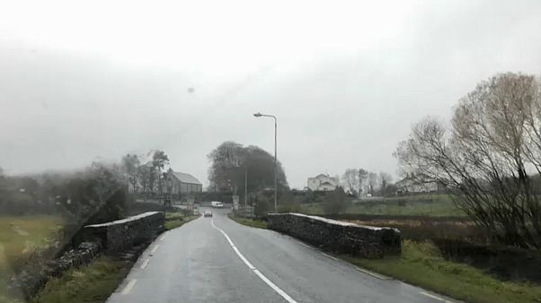 "Brexit" e o imbróglio da fronteira irlandesa "Brexit" e o imbróglio da fronteira irlandesa