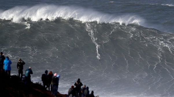 Surf de gros : chasseurs de vagues et de records Surf de gros : chasseurs de vagues et de records