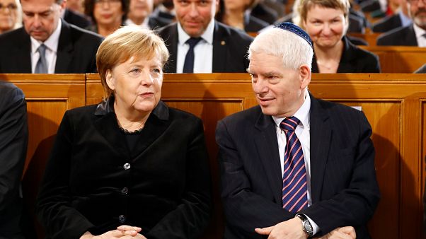 Merkel és Kurz is kiállt az antiszemitizmus ellen Merkel és Kurz is kiállt az antiszemitizmus ellen