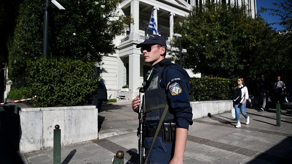 ΥΠΕΞ: Διευκρινίσεις από τα Τίρανα για τους «52» ανεπιθύμητους ΥΠΕΞ: Διευκρινίσεις από τα Τίρανα για τους «52» ανεπιθύμητους