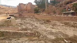 السيول التي أصابت منطقة البتراء في الأردن