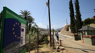 Κύπρος: Ανοίγουν δύο νέα οδοφράγματα 