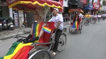 رژه دگرباشان جنسی در ویتنام با دوچرخه و موتورسیکلت