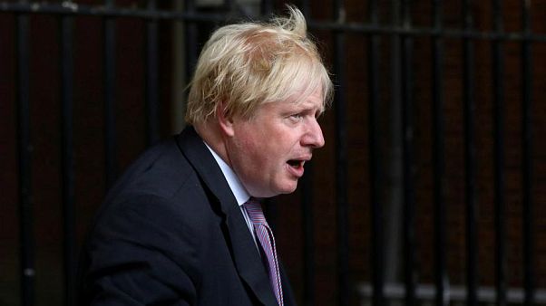Johnson: İngiltere AB'ye teslim olmanın eşiğinde Johnson: İngiltere AB'ye teslim olmanın eşiğinde