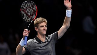 Kevin Anderson asks crowd to sing 'happy birthday' to his wife at after tennis match