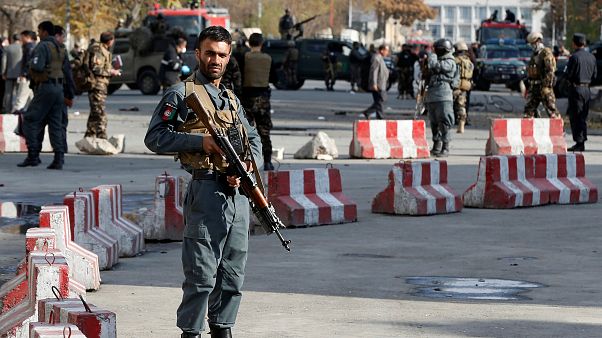 Afganistan: Taliban saldırısında 100'den fazla güvenlik görevlisi öldürüldü Afganistan: Taliban saldırısında 100'den fazla güvenlik görevlisi öldürüldü