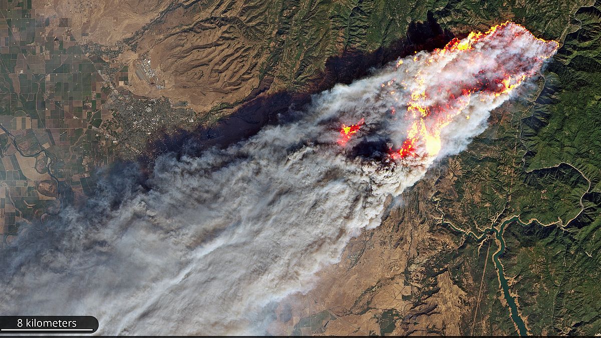 California: le immagini di Camp Fire dal satellite