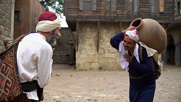 İstanbul’da semer altı insan hikayeleri: 'Hamallar' belgeseli sinemalarda İstanbul’da semer altı insan hikayeleri: 'Hamallar' belgeseli sinemalarda