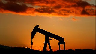 قیمت نفت در سرازیری؛ فشار مضاعف ترامپ بر دولت ایران