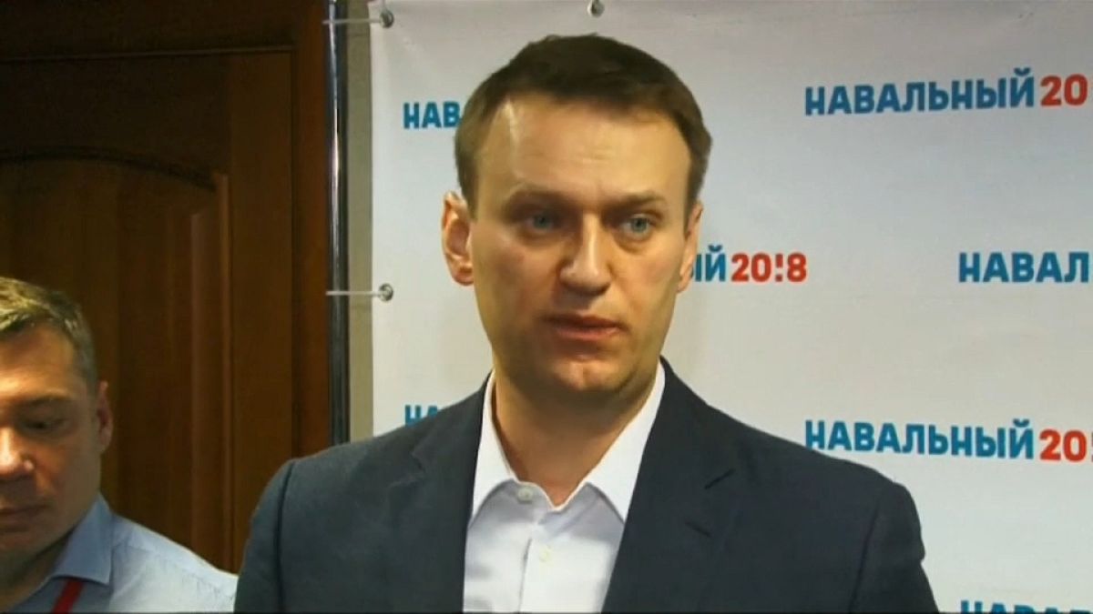 Навальному разрешили выезд из РФ
