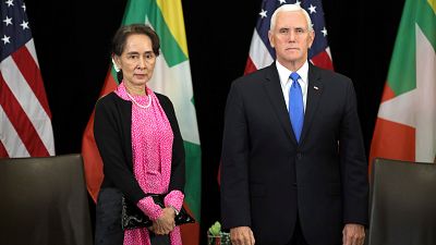 Mike Pence: Perseguição contra os Rohingya não tem desculpa
