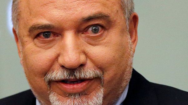 Gazze ateşkesine tepki gösteren İsrail Savunma Bakanı istifa etti Gazze ateşkesine tepki gösteren İsrail Savunma Bakanı istifa etti