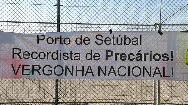 Greve no Porto de Setúbal afeta Autoeuropa Greve no Porto de Setúbal afeta Autoeuropa