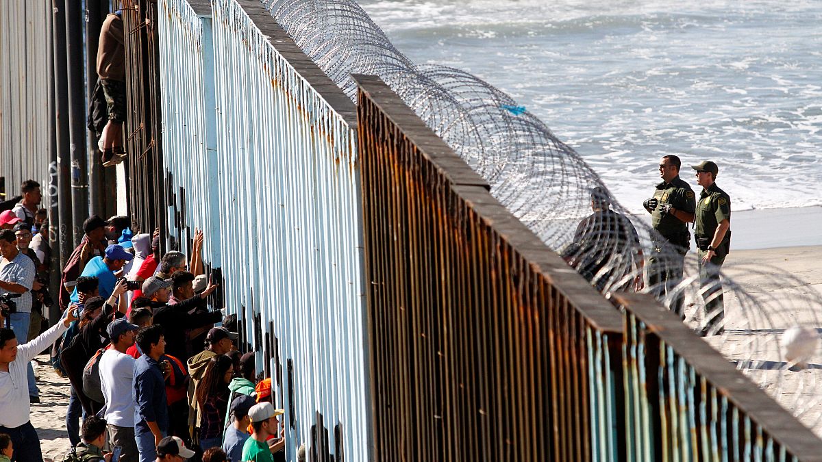 La "Carovana dei Migranti" è arrivata a Tijuana, in Messico