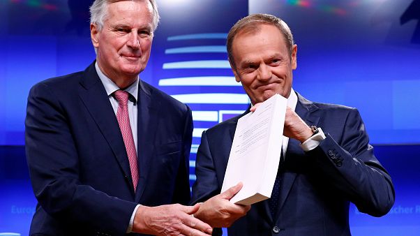Την έγκριση της συμφωνίας για το Brexit θα προτείνει ο Τουσκ Την έγκριση της συμφωνίας για το Brexit θα προτείνει ο Τουσκ
