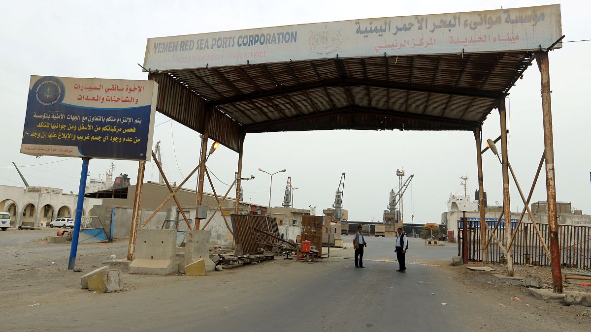الأمم المتحدة: تراجع الشحنات إلى ميناء الحديدة اليمني بسبب إنعدام الأمن