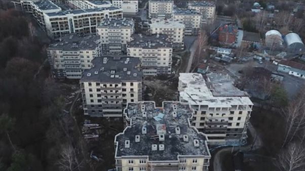 Se han quedado sin ahorros y no tienen casa en la que vivir Se han quedado sin ahorros y no tienen casa en la que vivir