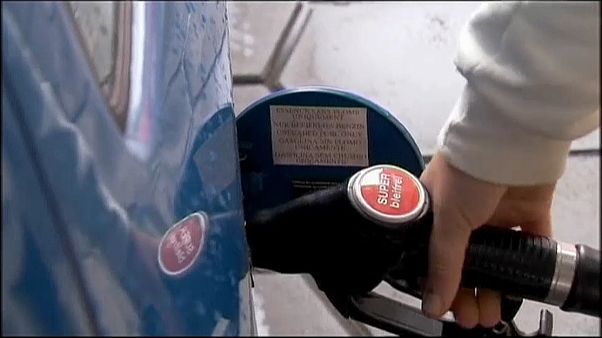 Svizzera, livello basso del Reno: si ricorre alle scorte di benzina Svizzera, livello basso del Reno: si ricorre alle scorte di benzina