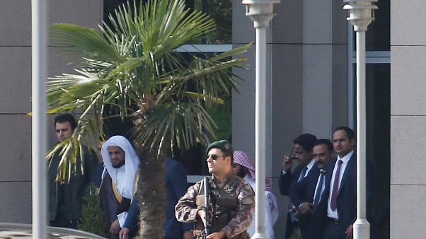 النائب العام السعودي سعود العجب يخرج من القصر العدلي في اسطنبول 30-10-2018 النائب العام السعودي سعود العجب يخرج من القصر العدلي في اسطنبول 30-10-2018