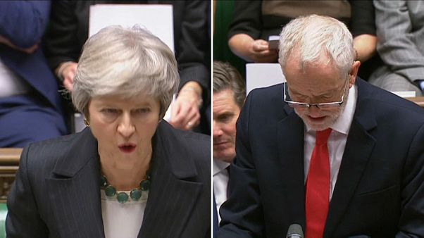 Brexit, May: "Prendere o lasciare". Corbyn: "Non vogliamo questo accordo" Brexit, May: "Prendere o lasciare". Corbyn: "Non vogliamo questo accordo"