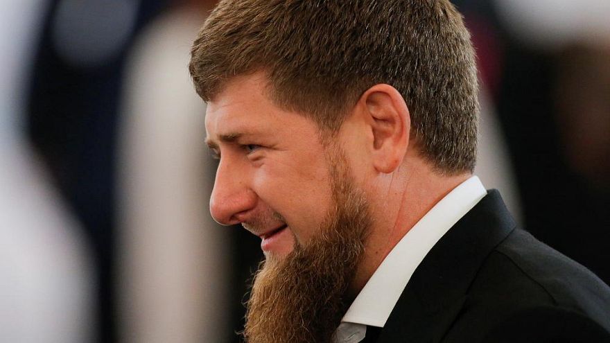 Ãeçen lider Kadirov 5 yaÅındaki minik sporcuya Mercedes hediye etti
