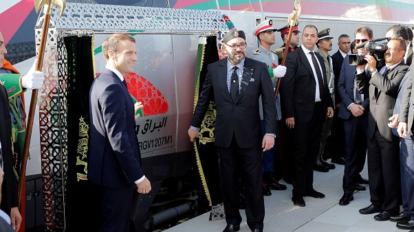 المغرب يدشن أول قطار فائق السرعة في أفريقيا يربط بين طنجة والدار البيضاء المغرب يدشن أول قطار فائق السرعة في أفريقيا يربط بين طنجة والدار البيضاء