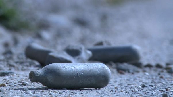 Lachgas durch Sprühsahne: Dänemark will handeln Lachgas durch Sprühsahne: Dänemark will handeln