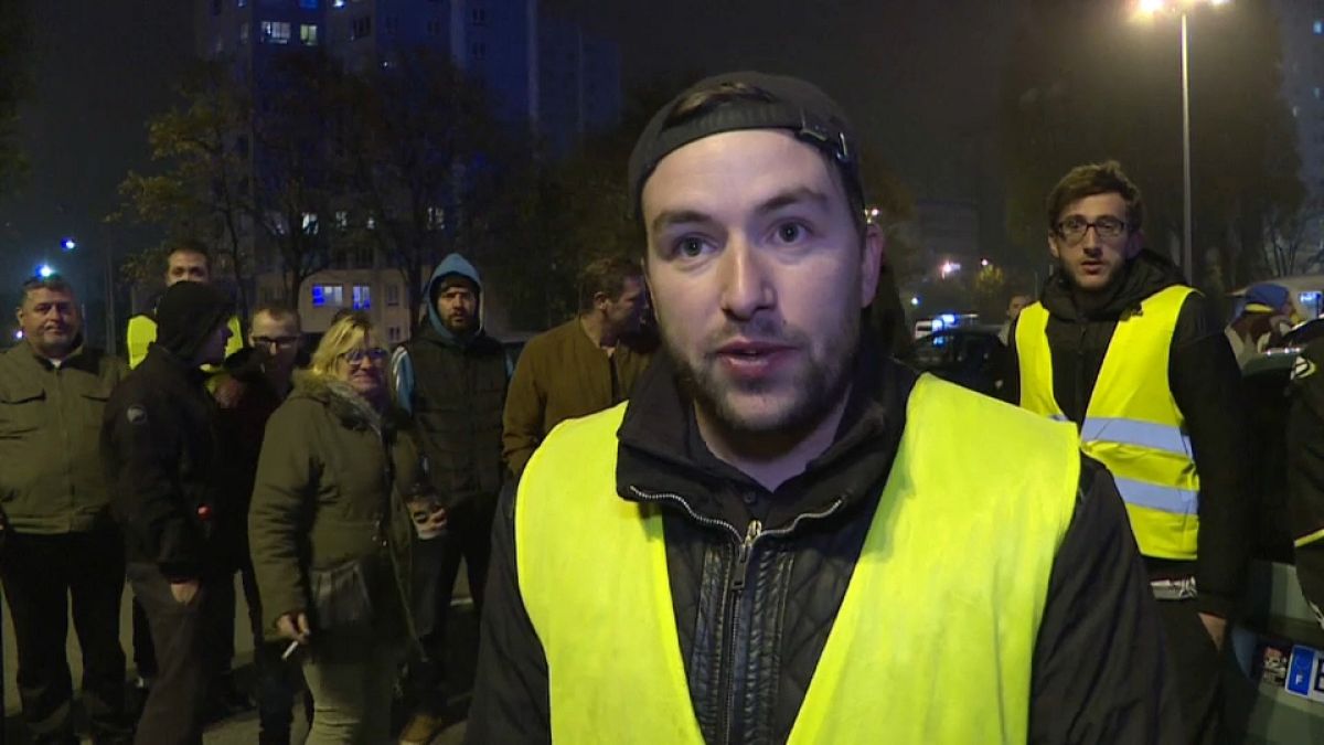 Francia, weekend a rischio paralisi per la protesta dei "gilet gialli"