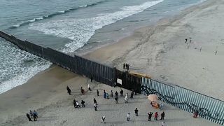 فيديو مصور بـ "الدرون" للجدار الفاصل بين كاليفورنيا والمكسيك