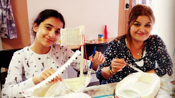 İnsan Kargosu: Mülteciler Avrupa yolculuklarını sanatla anlatıyor İnsan Kargosu: Mülteciler Avrupa yolculuklarını sanatla anlatıyor