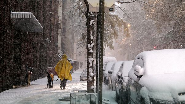 Leste dos EUA enfrenta primeiro nevão da época Leste dos EUA enfrenta primeiro nevão da época