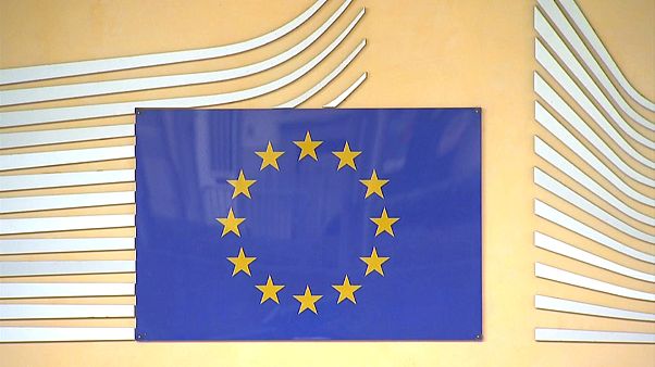Comissão Europeia avança com primeiras sanções contra Itália por défice excessivo Comissão Europeia avança com primeiras sanções contra Itália por défice excessivo