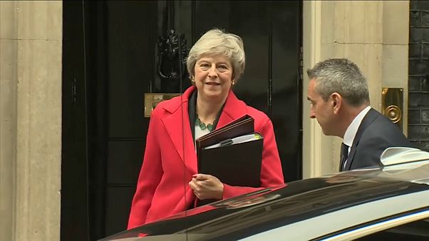 May droht Misstrauensvotum May droht Misstrauensvotum