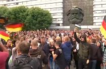 Merkel recibida con peticiones de dimisión en Chemnitz