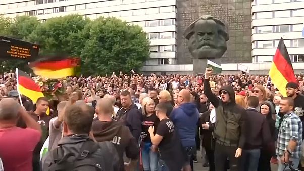 Frostiger Empfang: Merkels Besuch in Chemnitz Frostiger Empfang: Merkels Besuch in Chemnitz
