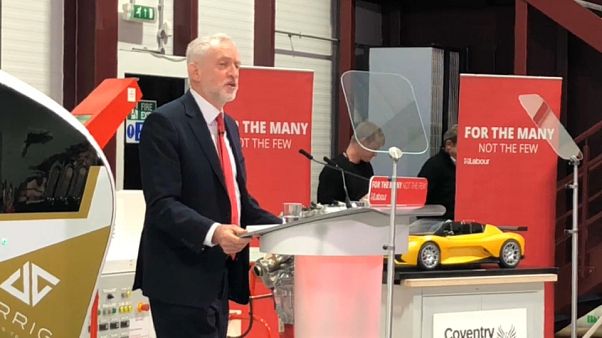 Corbyn y Sturgeon se oponen al acuerdo sobre el Brexit Corbyn y Sturgeon se oponen al acuerdo sobre el Brexit