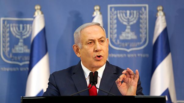 نتنياهو يدعو شركاءه في الائتلاف لعدم إسقاط الحكومة نتنياهو يدعو شركاءه في الائتلاف لعدم إسقاط الحكومة
