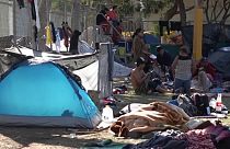 Мексика: мигрантов поселили в спортивном комплексе