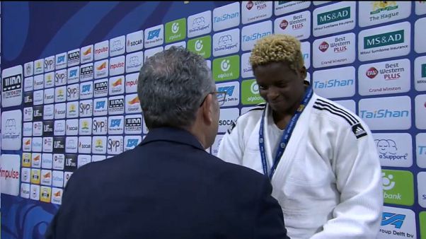 الجيدو: الكاميرونية هورتنس فانيسا مبالا تحرز أول فضية لبلدها في ختام جائزة لاهاي الجيدو: الكاميرونية هورتنس فانيسا مبالا تحرز أول فضية لبلدها في ختام جائزة لاهاي