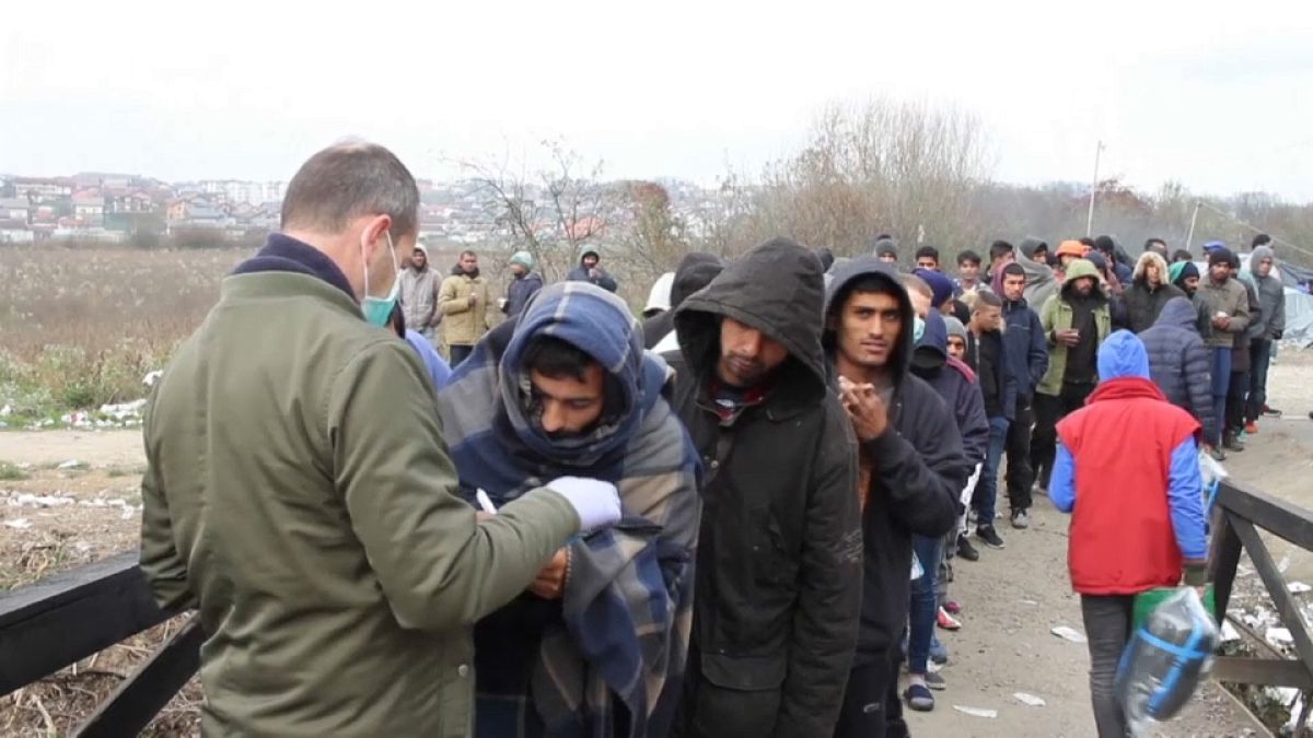 سرمای هوای بالکان و زندگی سخت پناهجویان در مرز بوسنی و کرواسی