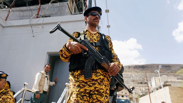 Yemen'de Husilerden ateşkes sinyali: Barışa hazırız Yemen'de Husilerden ateşkes sinyali: Barışa hazırız