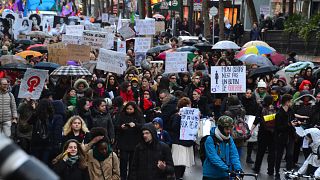فراخوان راهپیمایی سراسری در فرانسه در اعتراض به خشونت و تبعیض علیه زنان