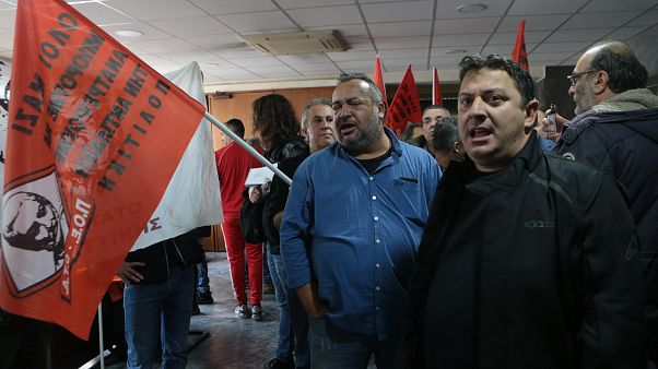 Εισβολή-διαμαρτυρία της ΠΟΕ-ΟΤΑ στο υπουργείο Εργασίας Εισβολή-διαμαρτυρία της ΠΟΕ-ΟΤΑ στο υπουργείο Εργασίας
