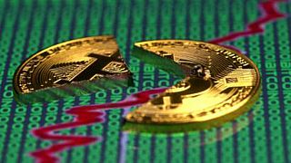 Sanal para Bitcoin son 13 ayın en düşük seviyesinde