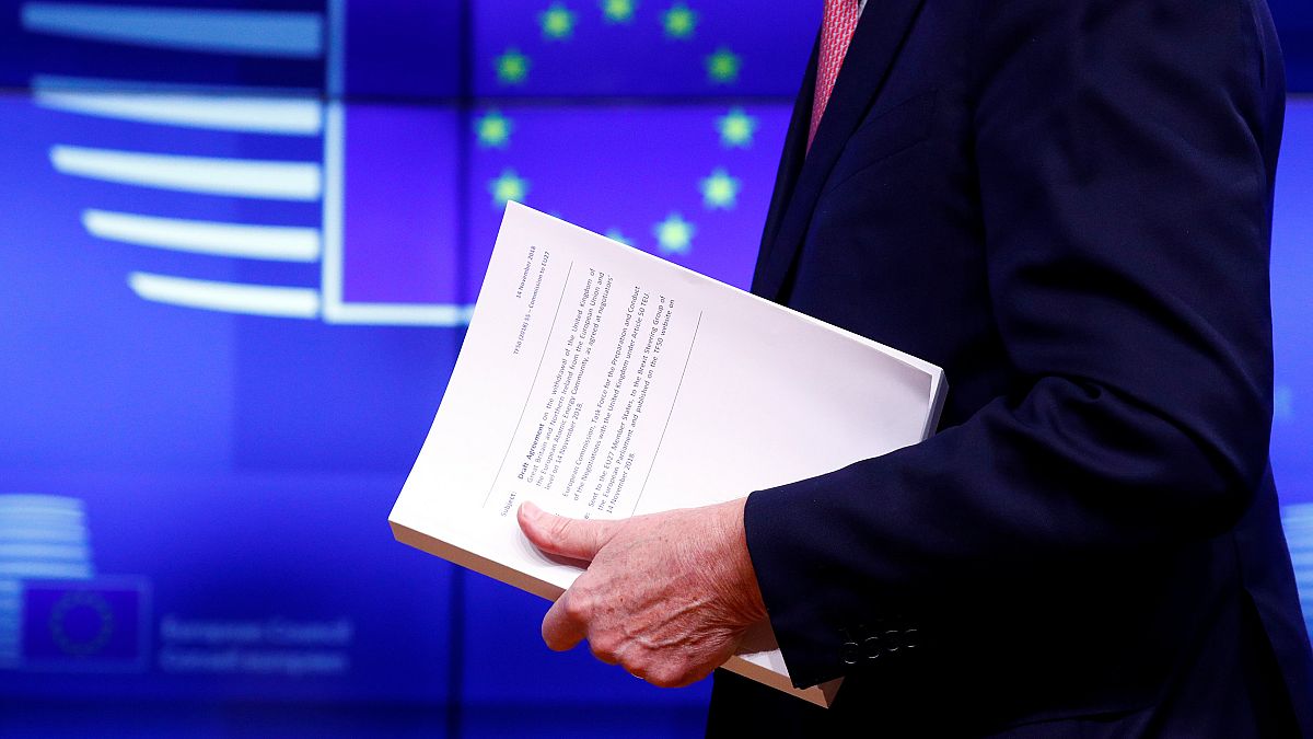 27 ülkenin AB bakanları Brexit anlaşmasına yeşil ışık yaktı