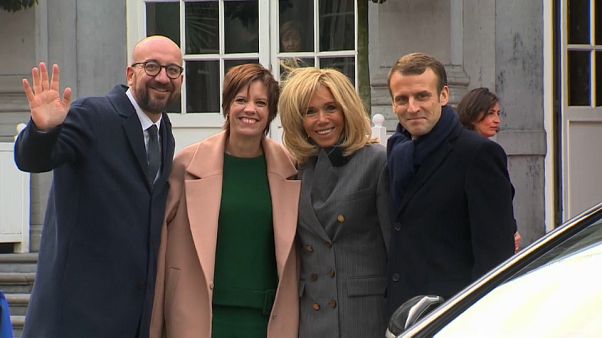 Continua il viaggio "europeista" di Macron Continua il viaggio "europeista" di Macron
