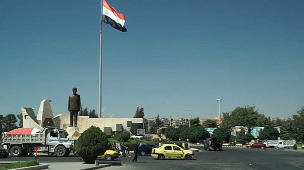 شاهد: معتقلون في سجن حماة المركزي يضربون على الطعام احتجاجا على أحكام الإعدام شاهد: معتقلون في سجن حماة المركزي يضربون على الطعام احتجاجا على أحكام الإعدام